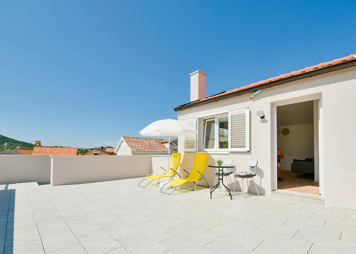 Pleasant Dreams By Interhome Вели-Иж