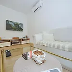 Pleasant Dreams By Interhome Nyaraló Veli Iž
