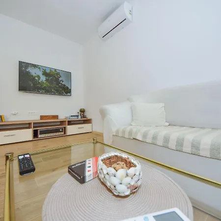 Pleasant Dreams By Interhome Casa vacanze Veli Iž